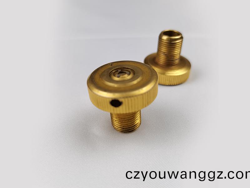 得(de)人(ren)精(jing)工爲(wèi)電子行業(yè)(ye)提供吸(xi)嘴(zui)、颳刀、測試平(ping)檯、分(fen)選盤(pan)等