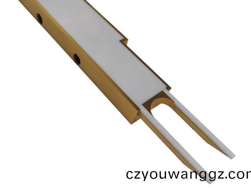 得(de)人精(jing)工陶瓷零(ling)件(jian)加工，非標(biāo)零(ling)件